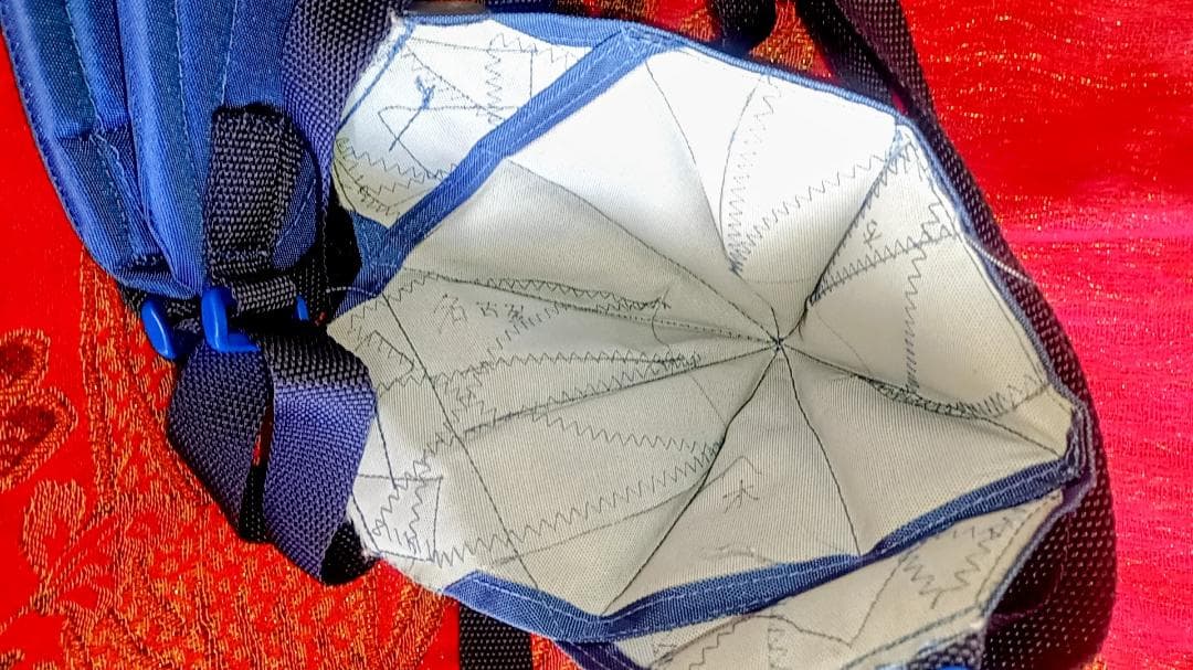 オウム真理教　修行アイテム　ゴムタク　ミラレパ　蓮華座　瞑想座法補助器具