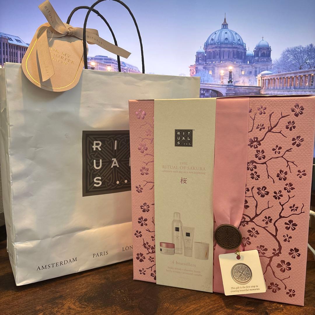 桜ギフト リチュアルズ RITUALS...サクラ ギフトセット M サクラ ギフト セット M | Rituals Japan (リチュアルズ)