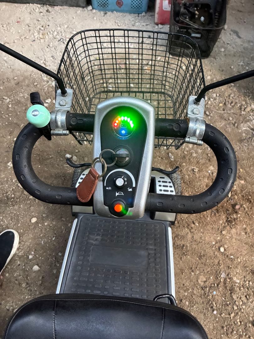 シニアカーSmart-El 140 Rejsescooter引き取り限定⭐︎綺麗