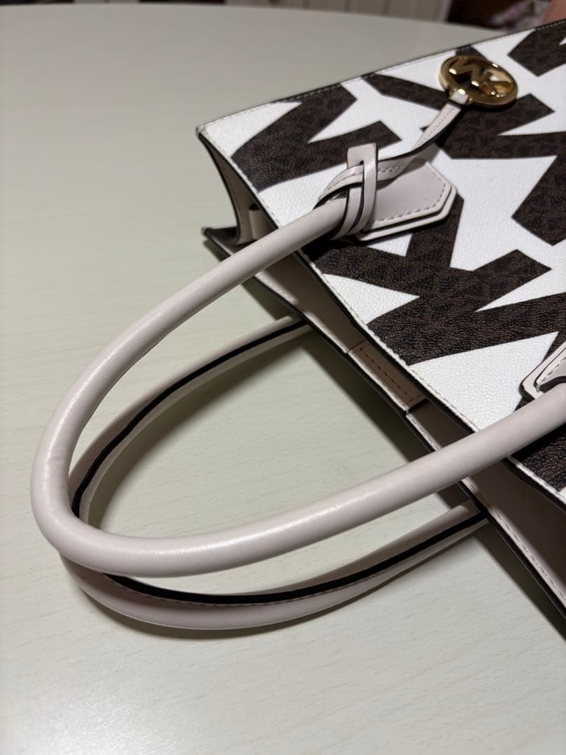 ドン君様専用 MICHAEL KORS MKロゴショルダーバッグ - メルカリ