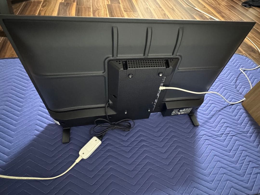 《かっちゃん》TOSHIBA 32V型　液晶テレビ32V35N 24年製