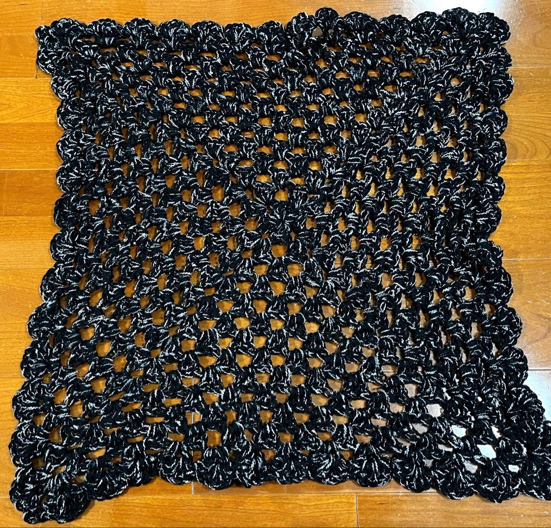 ブラック ブランケット 手編み ハンドメイド 約68センチ - メルカリ