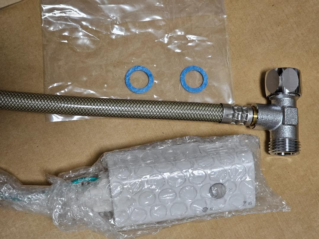 TOTO ウォシュレット TCF2232型 #NW1 未使用 - メルカリ