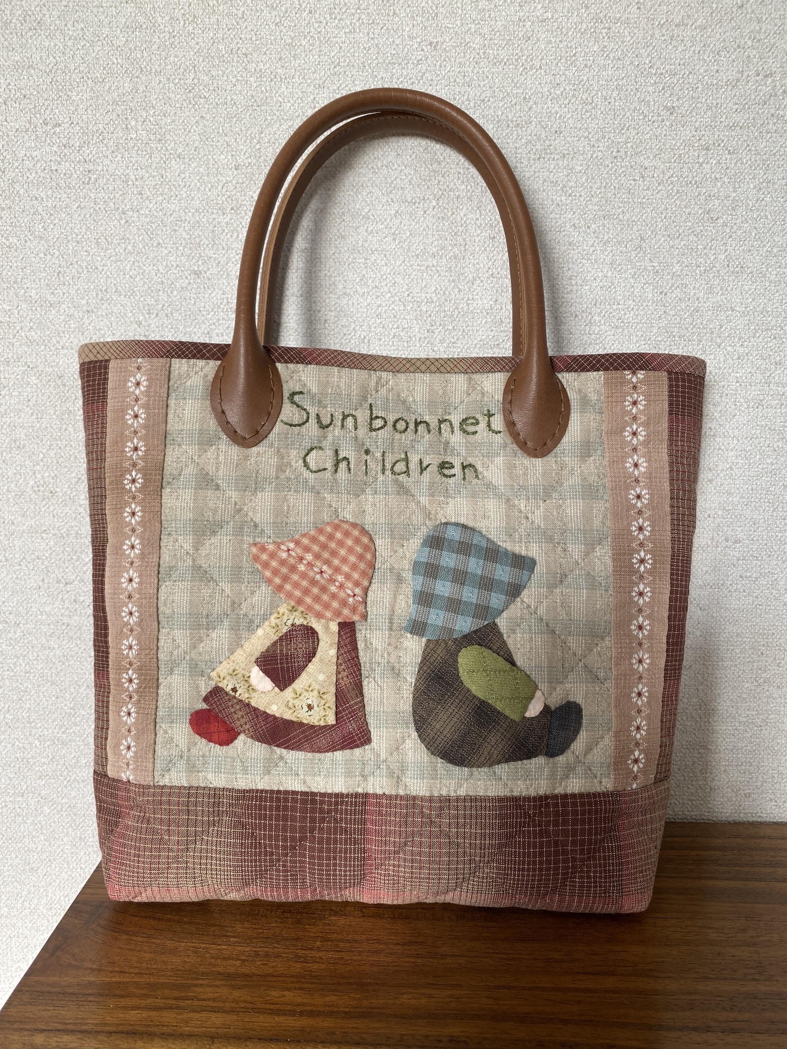 パッチワークキルト🌸スーとビリーのトートバッグ - KURUMIBUTTON'S