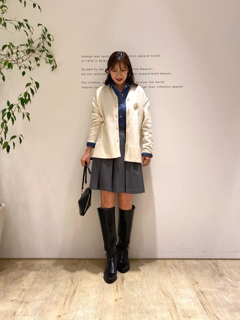 スタッフコーディネート】《美香さんコラボ》カーデ×ペプラムワンピ