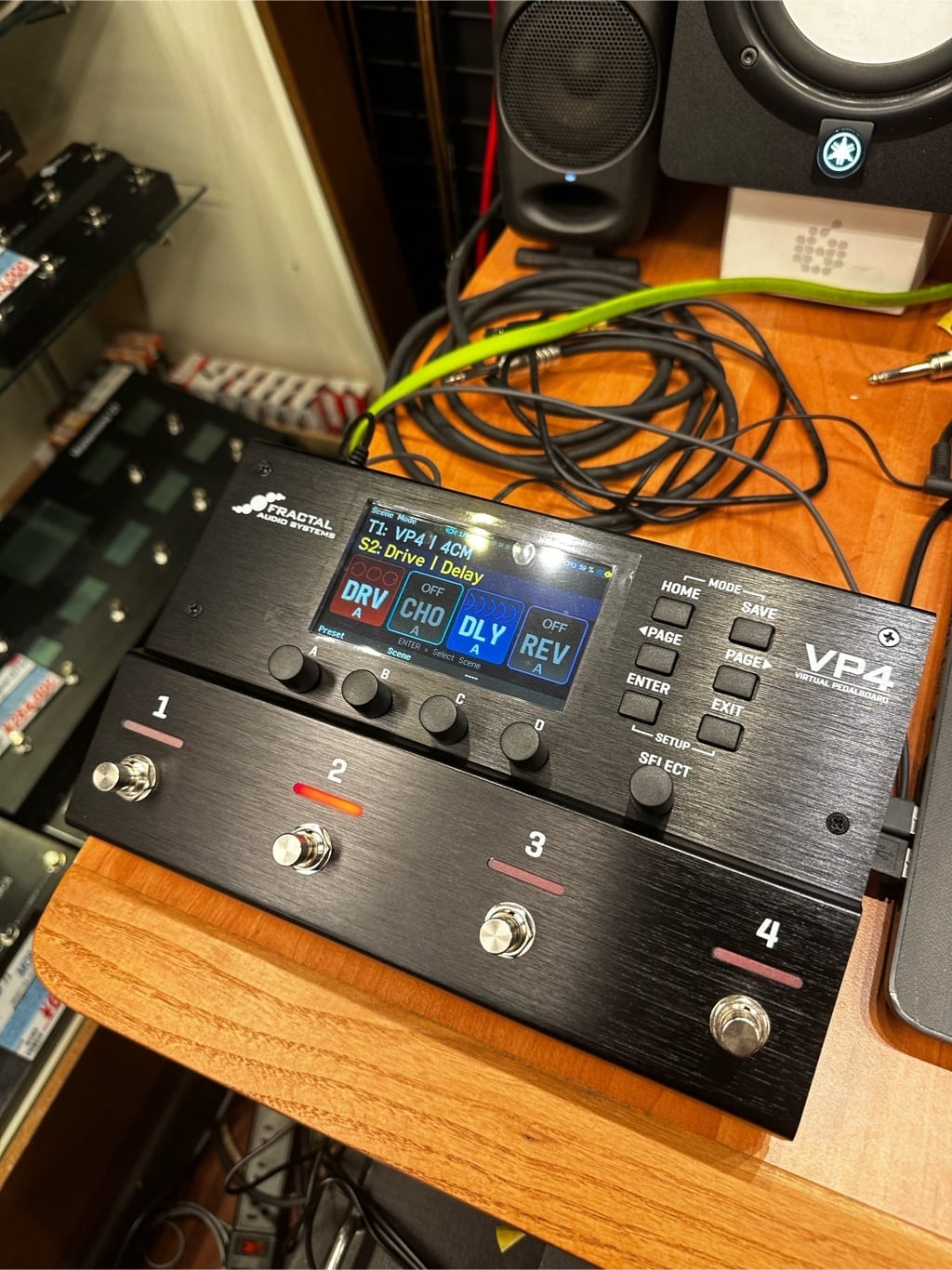 FRACTAL AUDIO SYSTEMS VIRTUAL PEDALBOARD VP4（フラクタルオーディオ