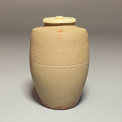 備前肩衝火襷茶入（仕覆：菊唐草） 木村陶峰造 | seishodo.com