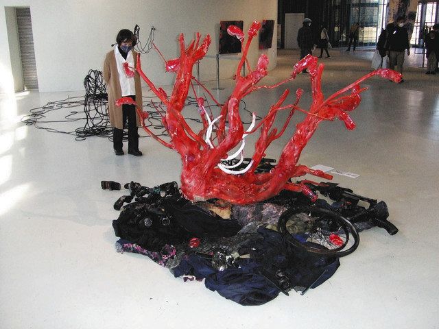 コロナ禍で「命」が問われる中… 現代アート作家が新作展 立川で公開