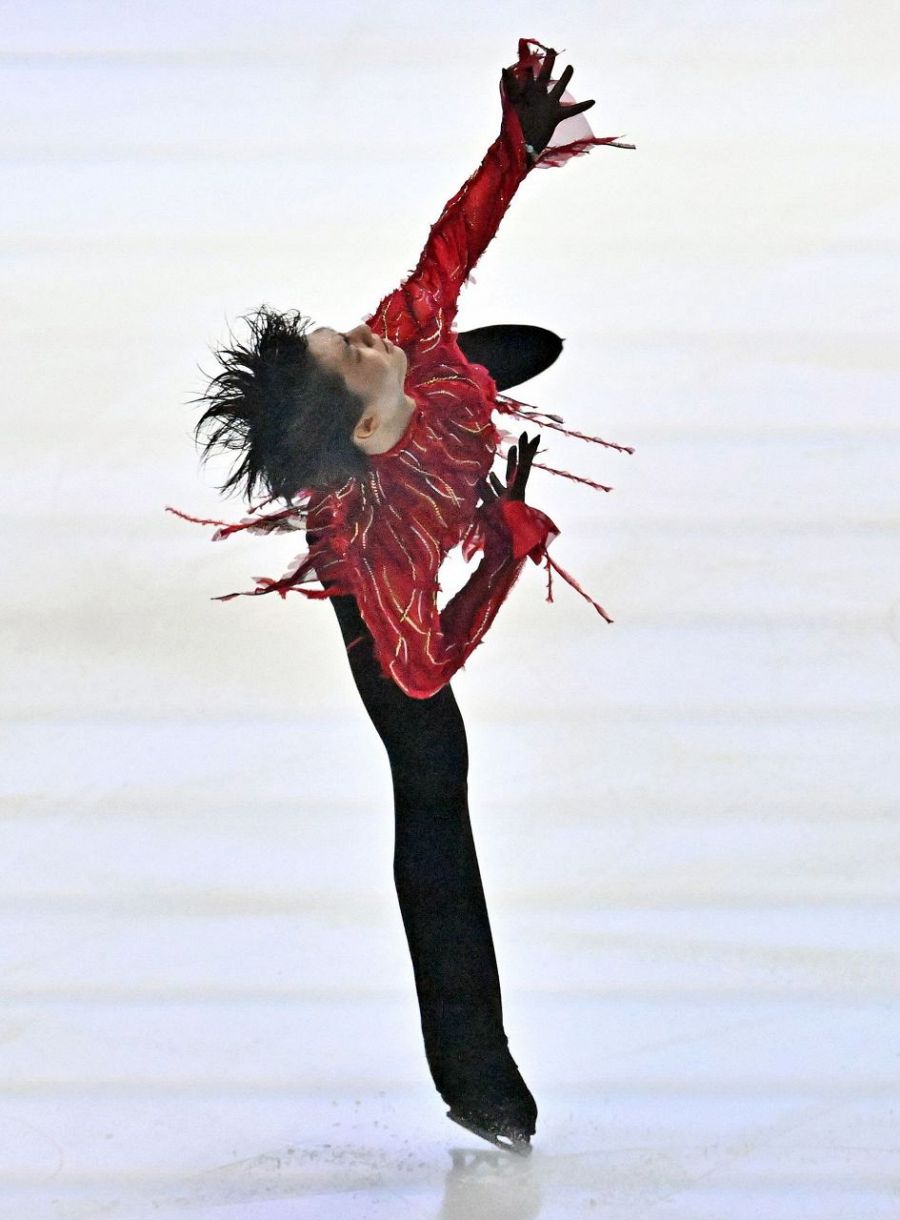 羽生結弦さん初の単独ツアー始まる：東京新聞デジタル