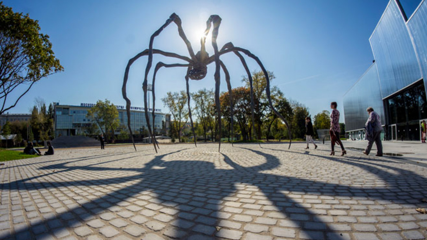 The Spider-Woman and Her Cells: Louise Bourgeois at Garage - The