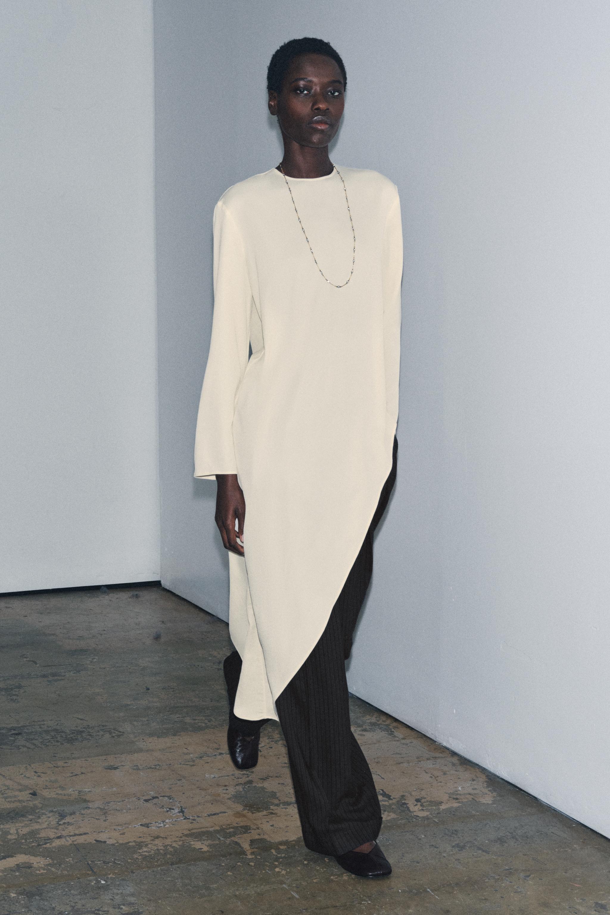 ZW COLLECTIONアシンメトリーフルイドブラウス - エクリュ | ZARA