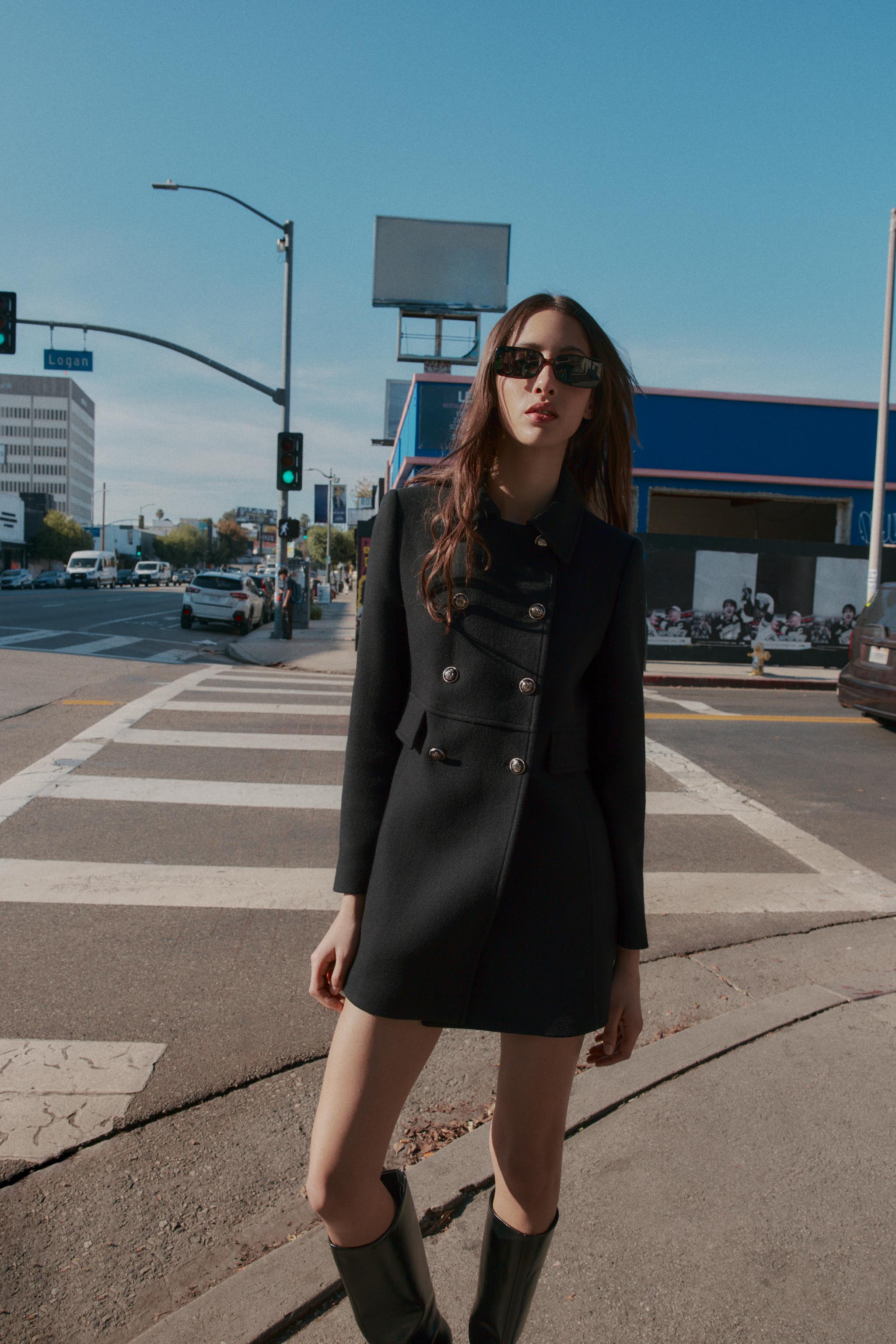 ウール混紡ショート丈ダブルブレストコート - ブラック | ZARA Japan