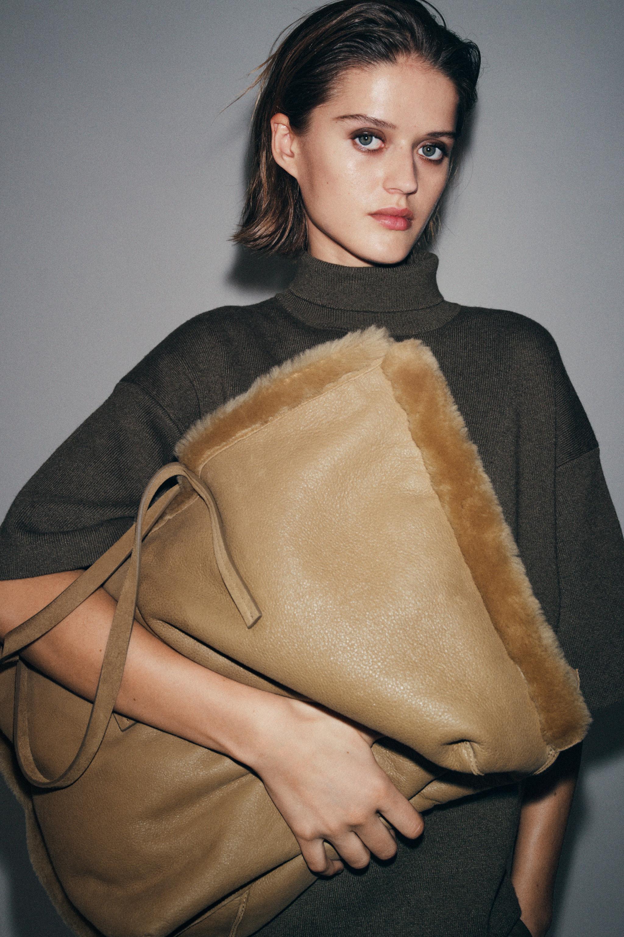REVERSIBLE LEATHER BAG - SAND/BROWN | ZARA United States