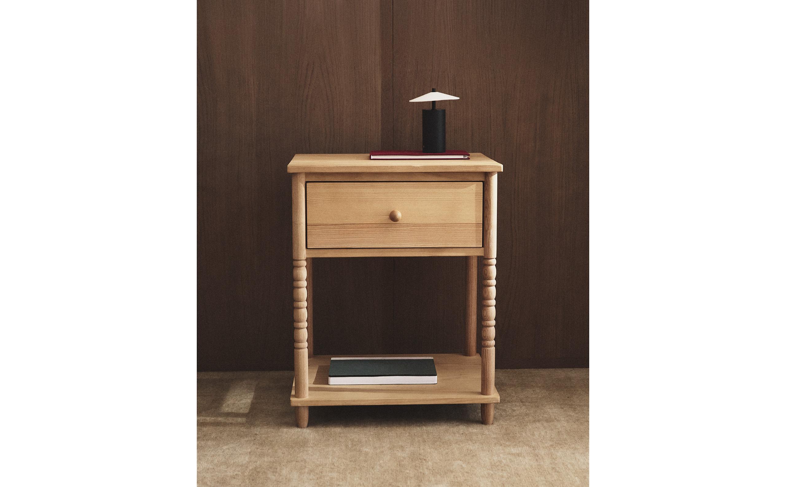 ウッド ベッドサイドテーブル | Zara Home 日本/Japan