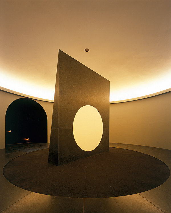 How James Turrell Knocked the Art World Off Its Feet - The New