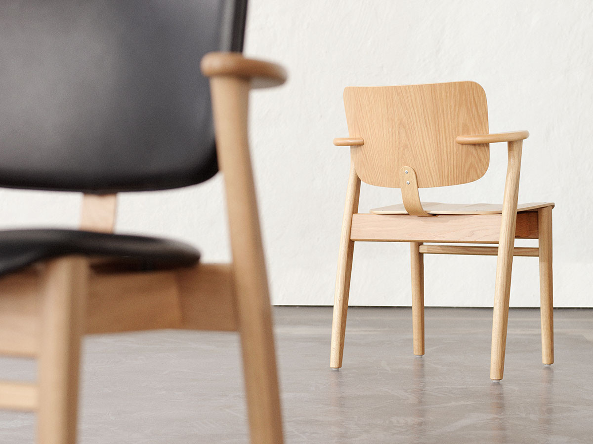 Artek DOMUS CHAIR / アルテック ドムス チェア（背座革張り