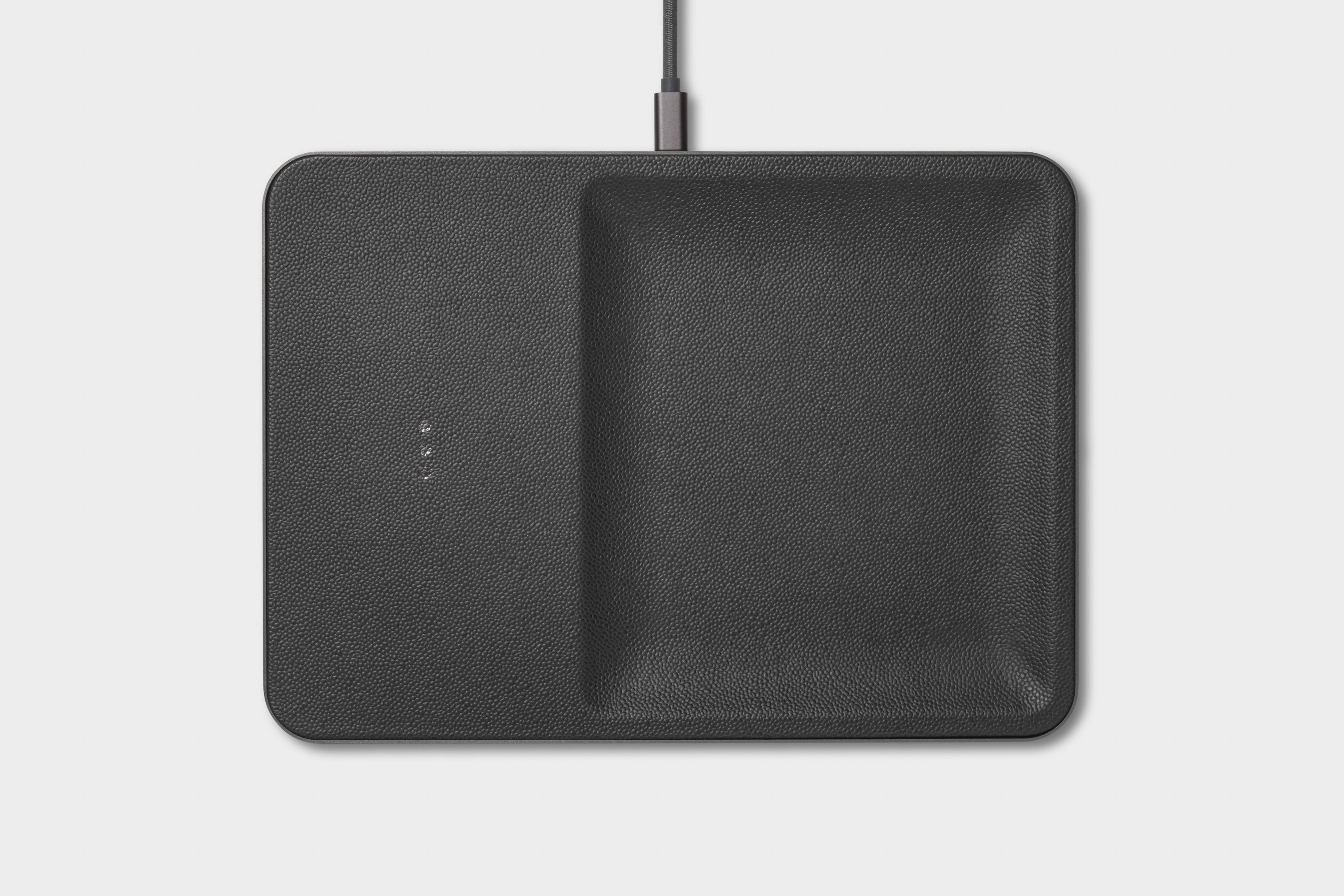 CATCH:3 - Wireless Phone Charger & Accessory Tray | Courant