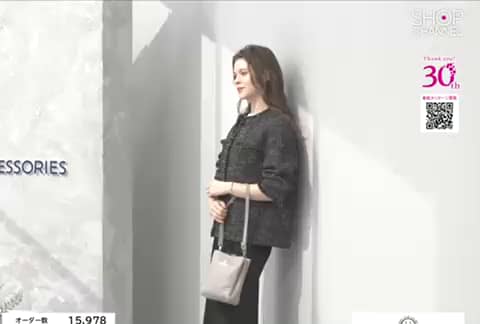 ピッコーネ アッチェッソーリ バンダナハンカチ付 牛革3層ショルダー