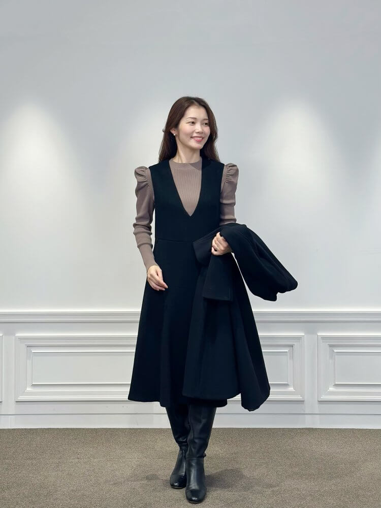 インスタライブ着用】ジャンパースカートを主役にした冬の洗練コーデは