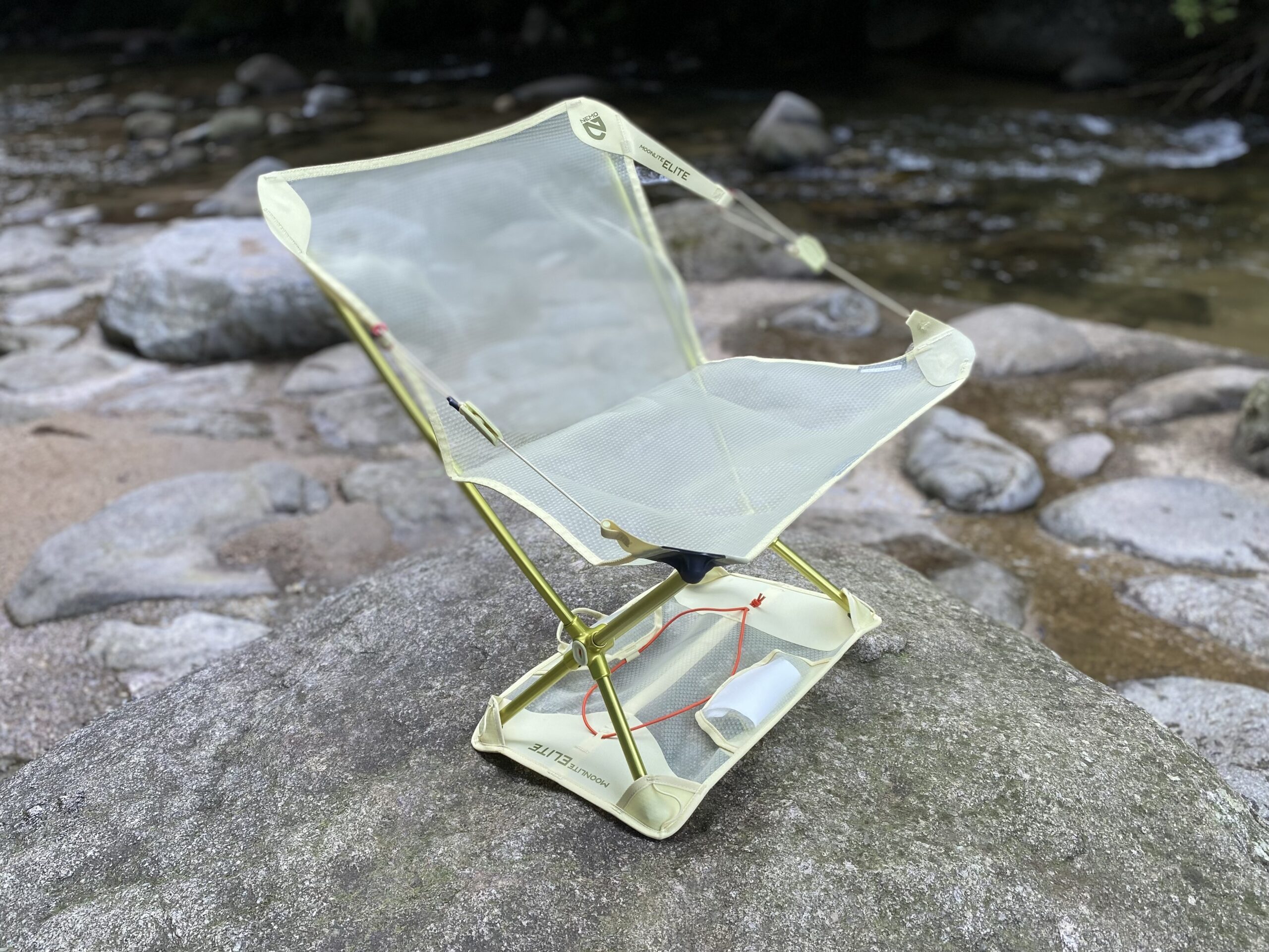 NEMO ムーンライトエリート｜520gの超軽量リクライニングチェアが快適