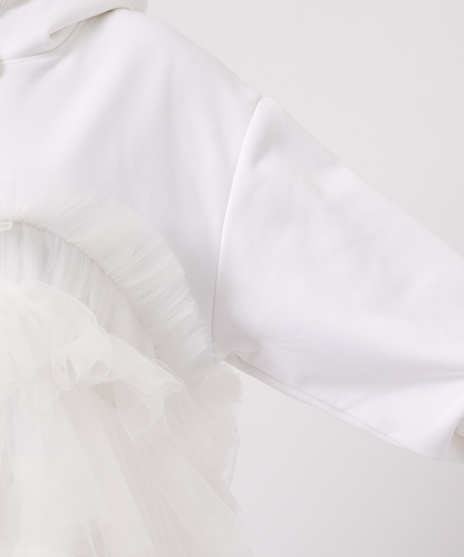 Gathered Tulle Hoodie(S WHITE): VIVIANO: WOMENS｜ STUDIOUS ONLINE