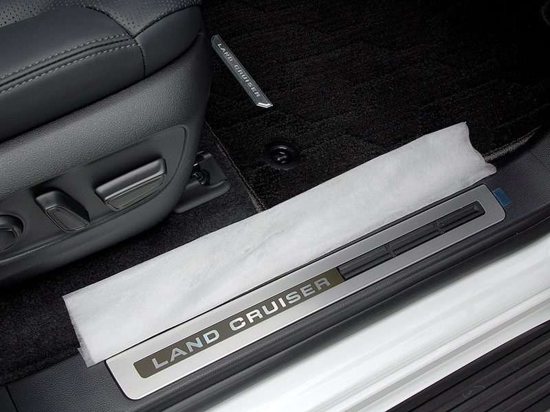 トヨタ ランドクルーザー300ZX 3.3DT 4WD | フェラーリ・ポルシェなど