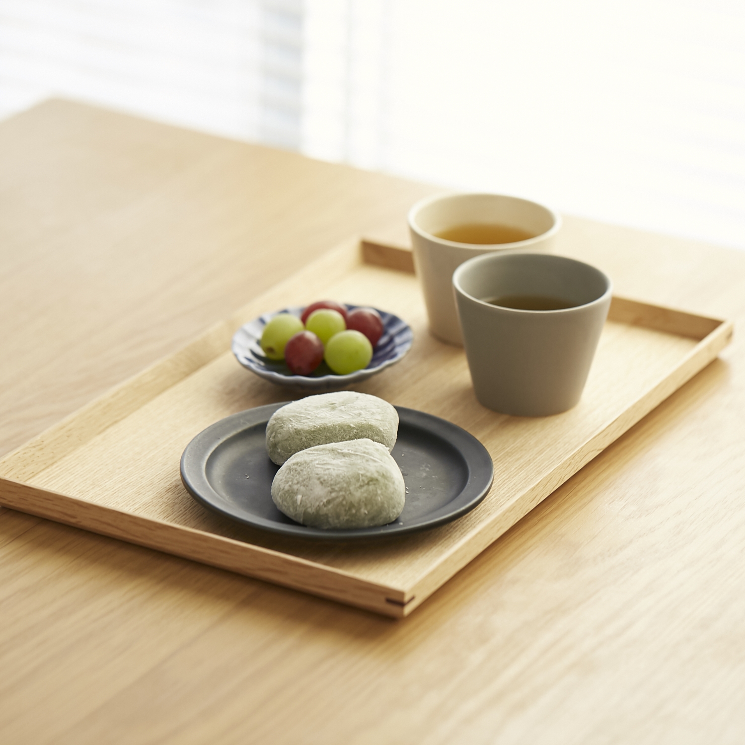 松屋漆器店/白木塗 11.0長角盆 -伝統技術が光る、日常使いが叶う