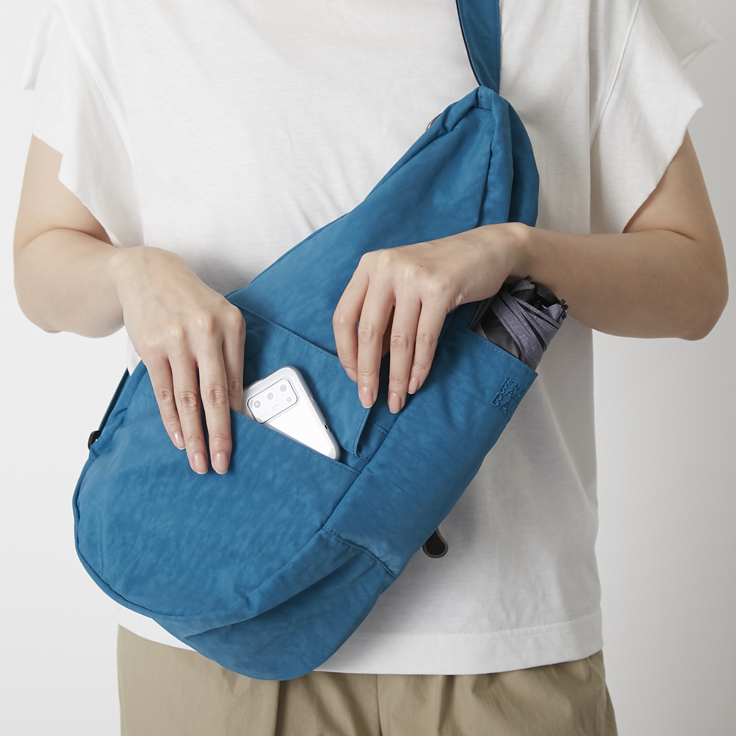 HEALTHY BACK BAG/テクスチャードナイロンS -大容量なのに、軽く