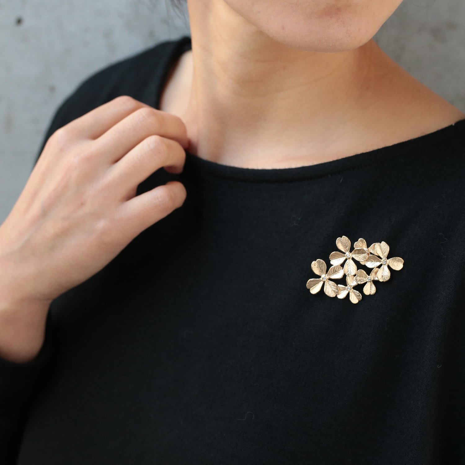 sasakihitomi/クローバーのブローチ -【先行販売】襟元に華やぎを